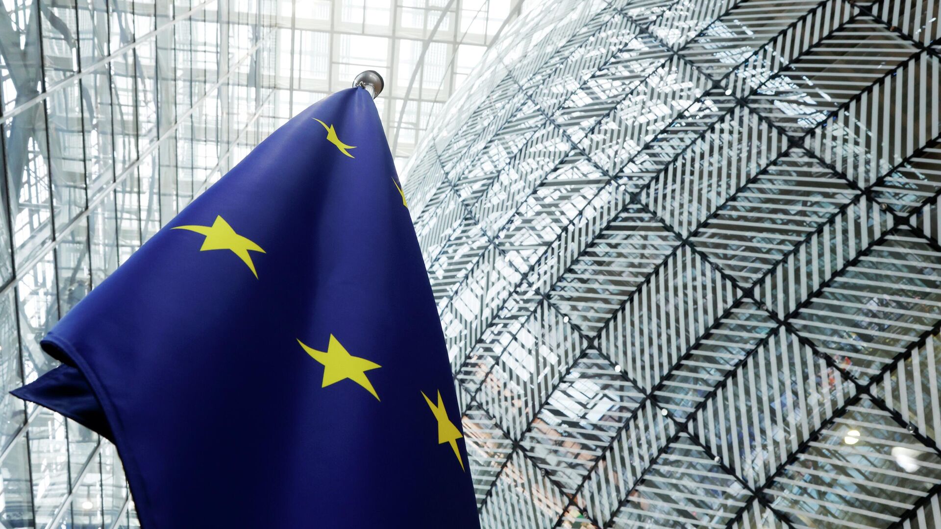 В бундестаге обвинили ЕС в нежелании участвовать в переговорах по Украине